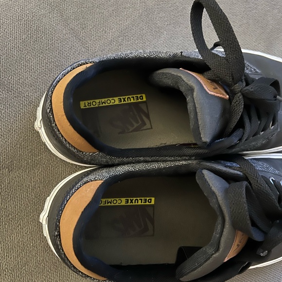 Vans used but in good condition asking $40 obo. Thanks for looking - Picture 4 of 7